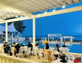 Mái che nhà hàng bờ biển tại Vũng Tàu