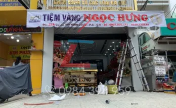 Mái che mặt tiền shop: Giải pháp thu hút khách và chống nắng mưa hiệu quả