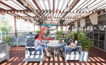 Mái che quán trà sữa: Không chỉ chống nắng mà còn giúp tăng doanh thu