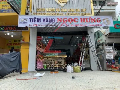 Mái che mặt tiền shop: Giải pháp thu hút khách và chống nắng mưa hiệu quả
