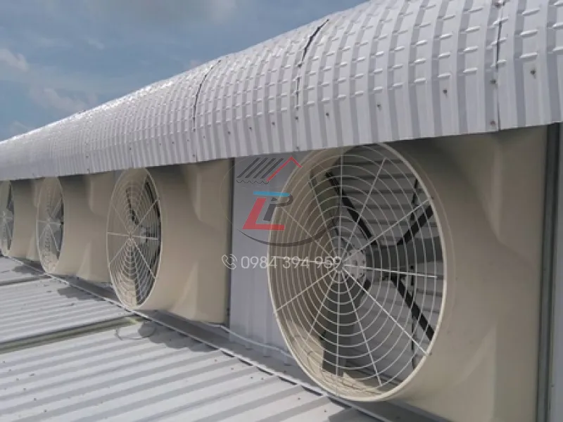 Chống nóng nhà xưởng tại Châu Đức bằng mái xếp Long Phát