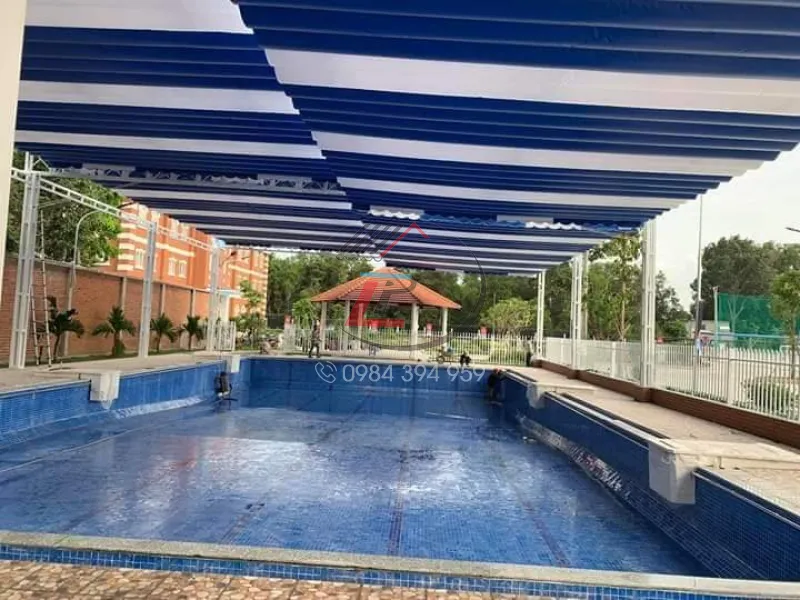 Mái xếp lượn sóng hồ bơi