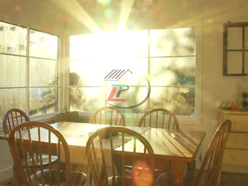 Mặt trời chiếu nhà hướng tây