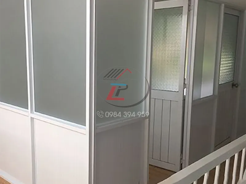 Vách ngăn nhôm kính